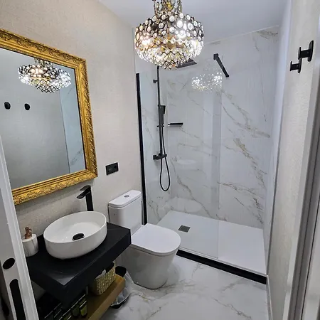 El Capricho Ii En La Plaza Mayor Centro By Keyhom Apartment